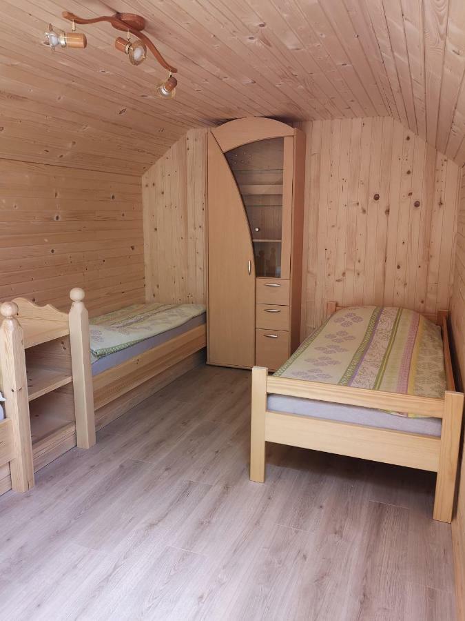 Apartments Trebusak Laze v Tuhinju ภายนอก รูปภาพ